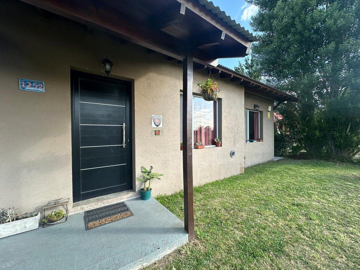 VENTA CASA 3 AMBIENTES LAS LOMAS MIRAMAR
