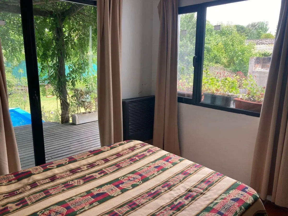 VENTA CASA + DEPTO, PARQUE Y PILETA, CLAROMECO 5