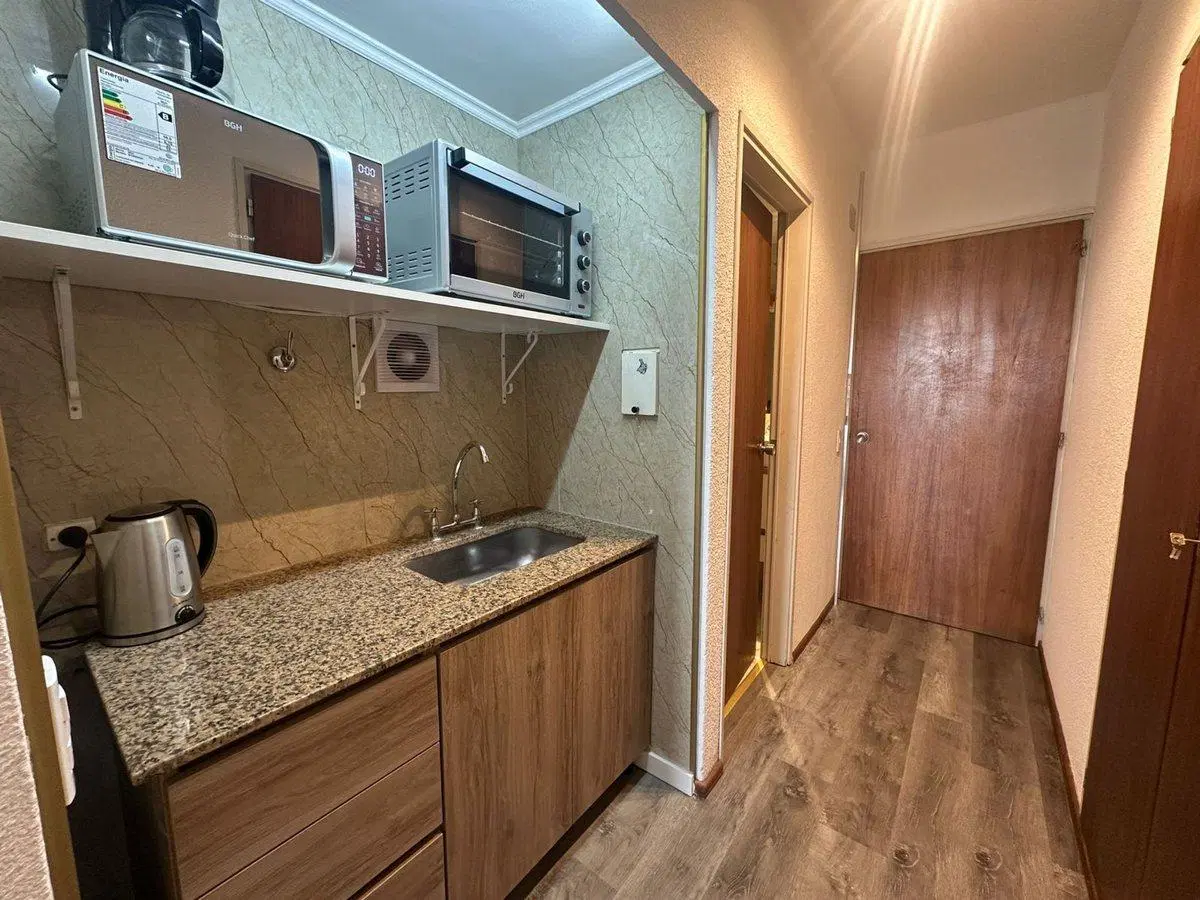 VENTA DEPARTAMENTO UN AMBIENTE RECICLADO MIRAMAR 4