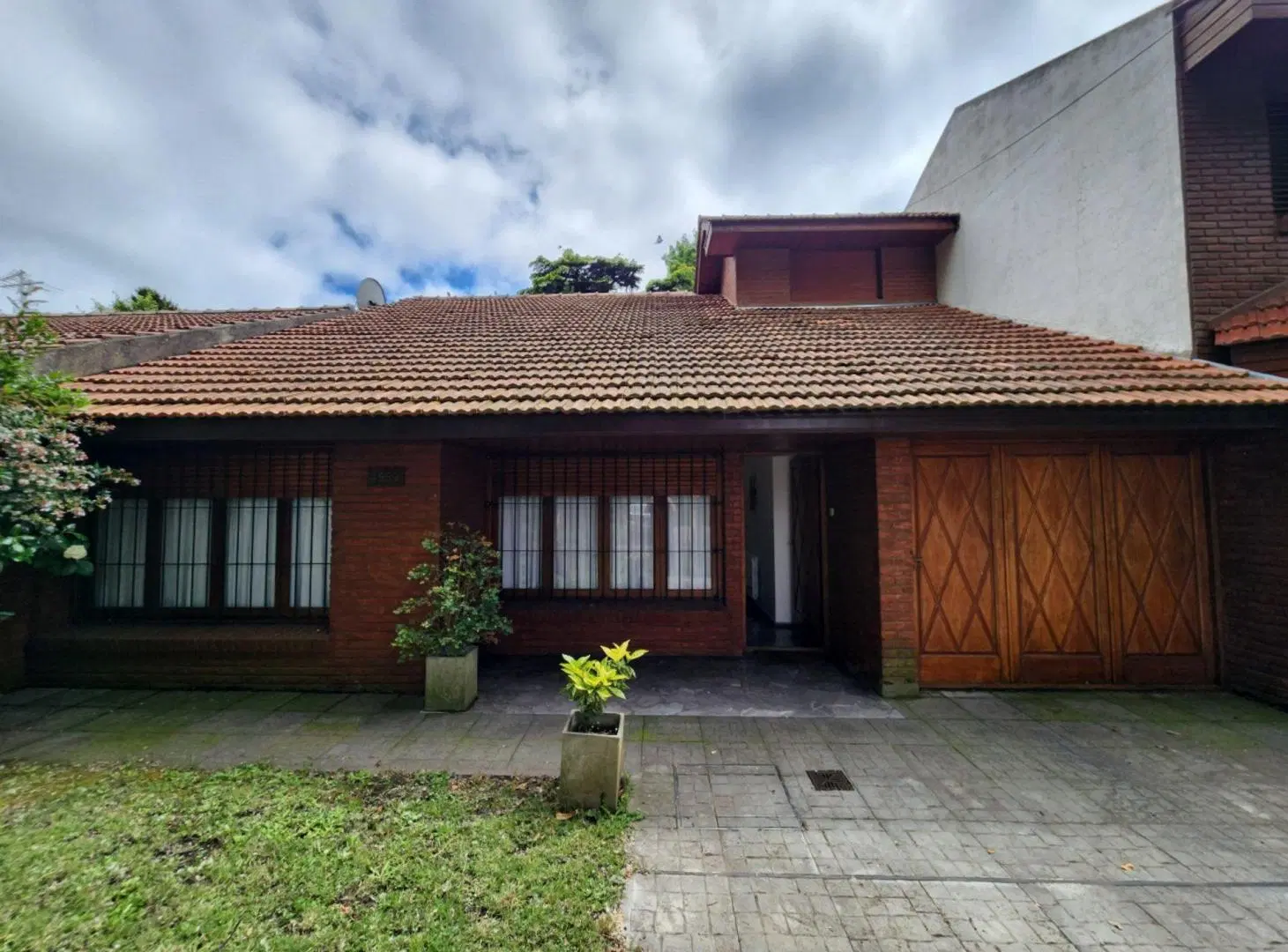ALQUILER CASA PARQUE LURO con AMPLIO JARDIN 4