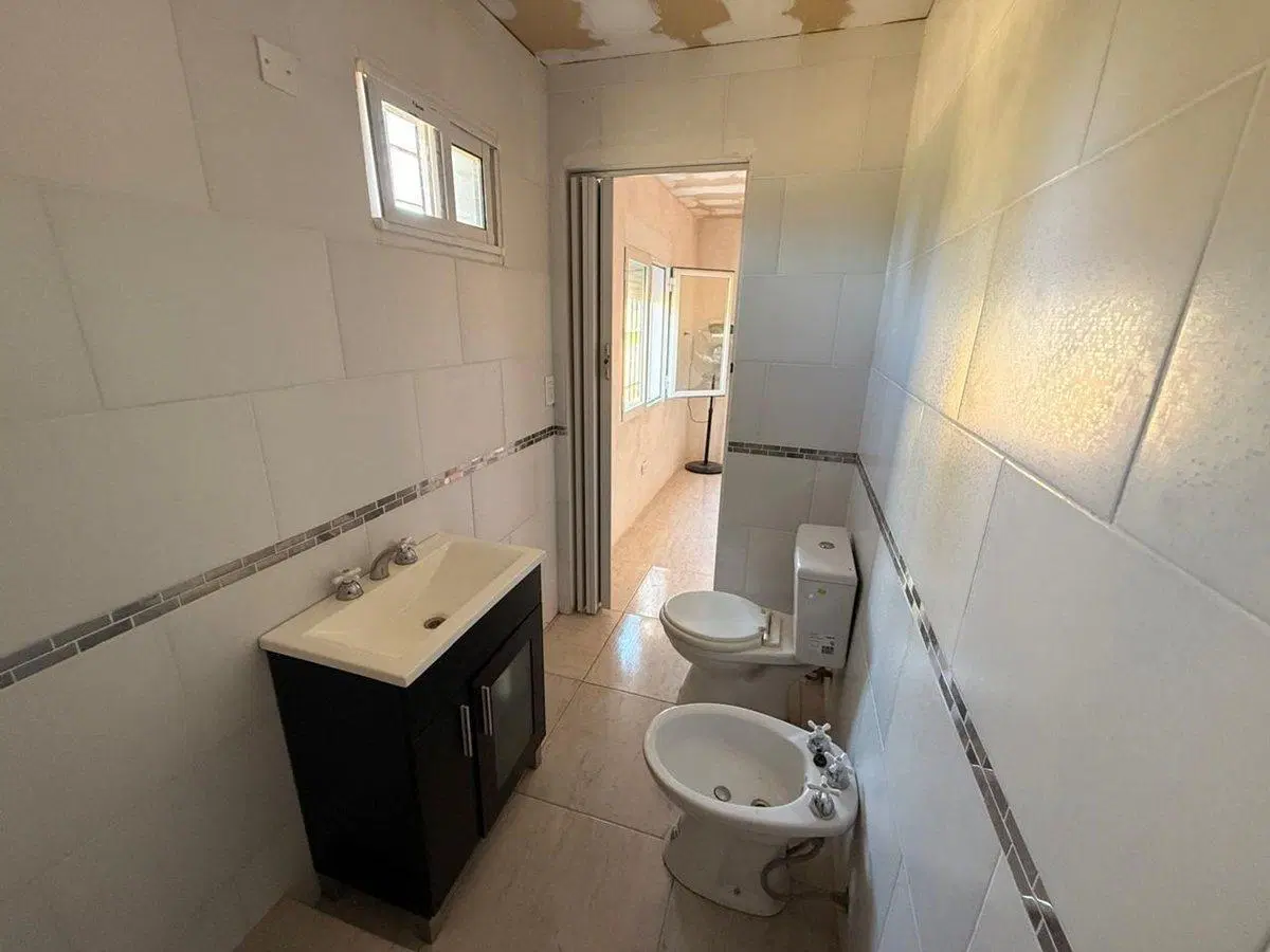 Casa a terminar en Acantilados a 8 cuadras del mar 3