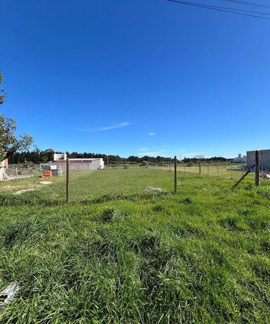 VENTA LOTE ACANTILADOS 15 X 40 Calle 513 y 14