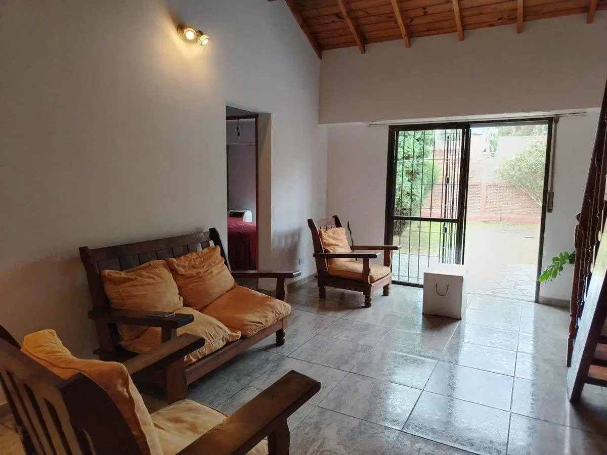 Venta Casa 4 ambientes c patio Santa Clara del Mar 4