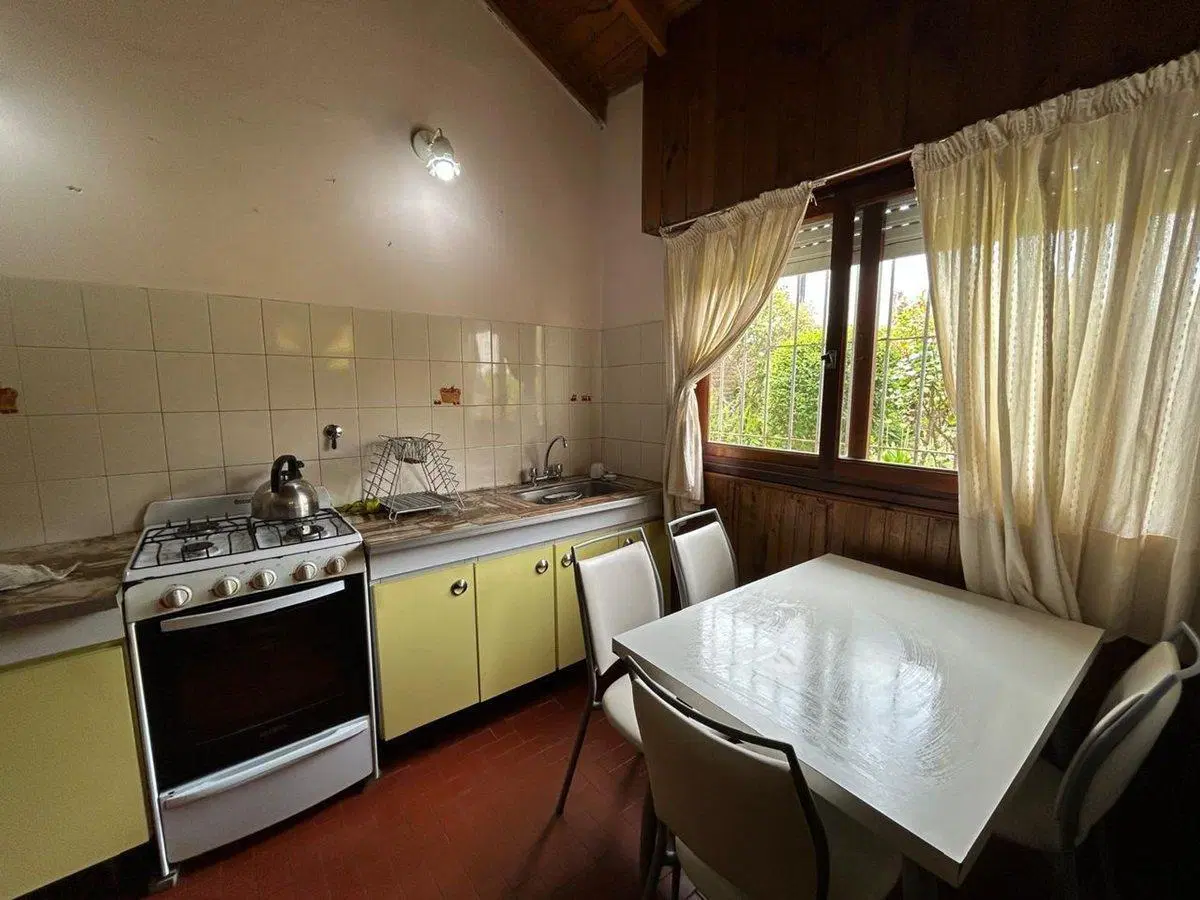 VENTA CASA 4 AMB CON COCHERA PARQUE 5