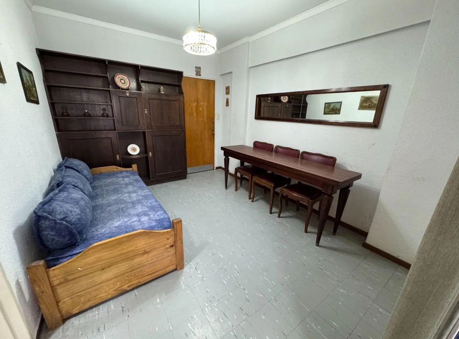 VENTA Monoambiente frente con balcon Plaza Colon 3