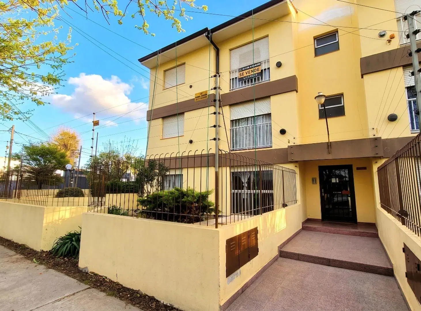VENTA 3 AMBIENTES PLANTA BAJA - APTO CREDITO 4
