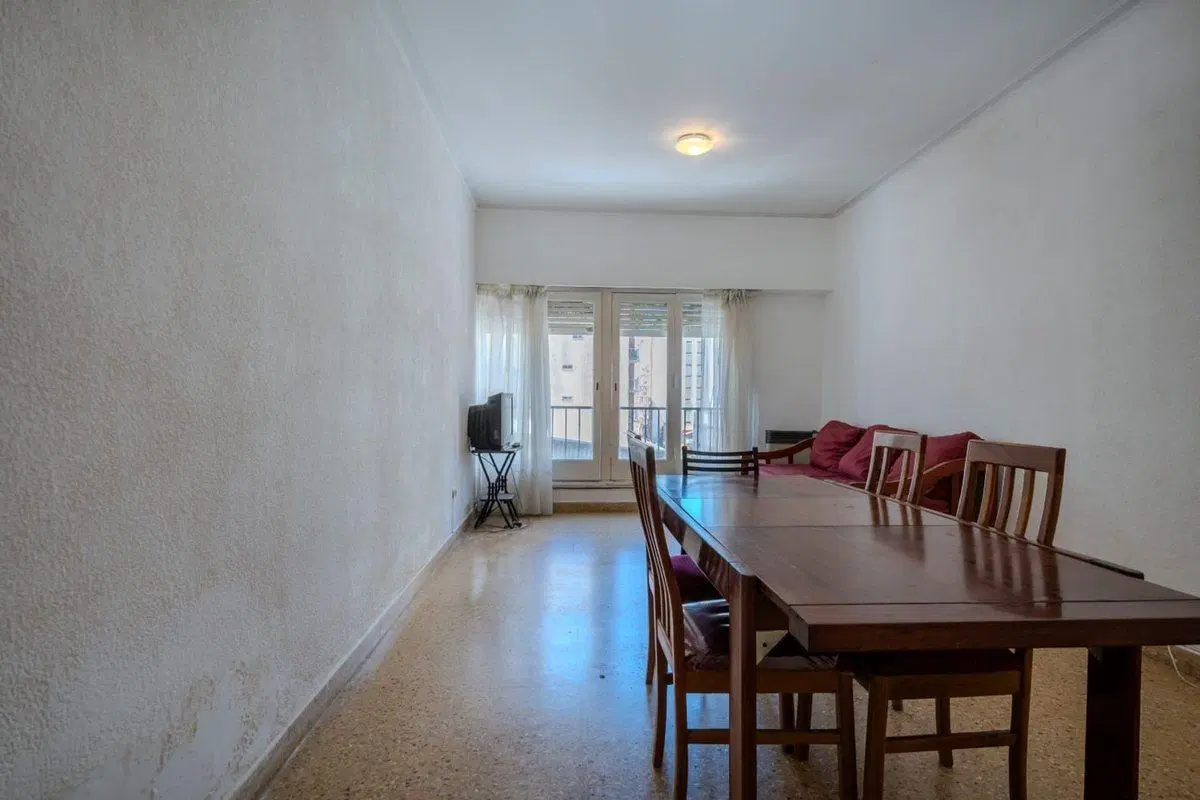 4 AMBIENTES + DEPEN. CON DOBLE BALCON GUEMES 3