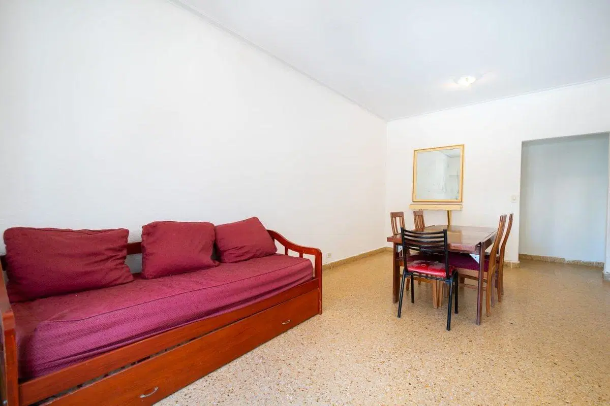 4 AMBIENTES + DEPEN. CON DOBLE BALCON GUEMES 4