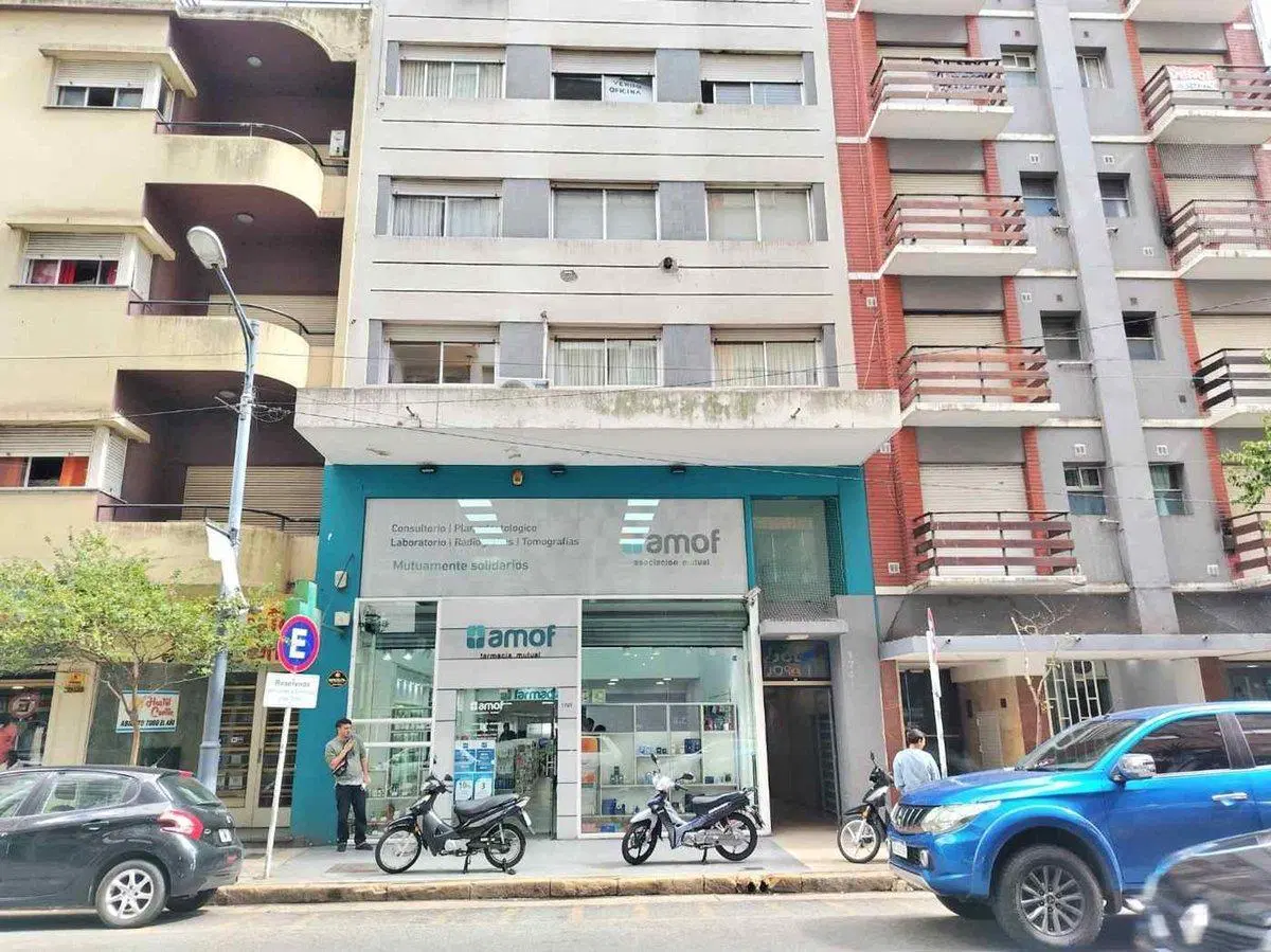 Venta Oficina Comercial en Microcentro 3