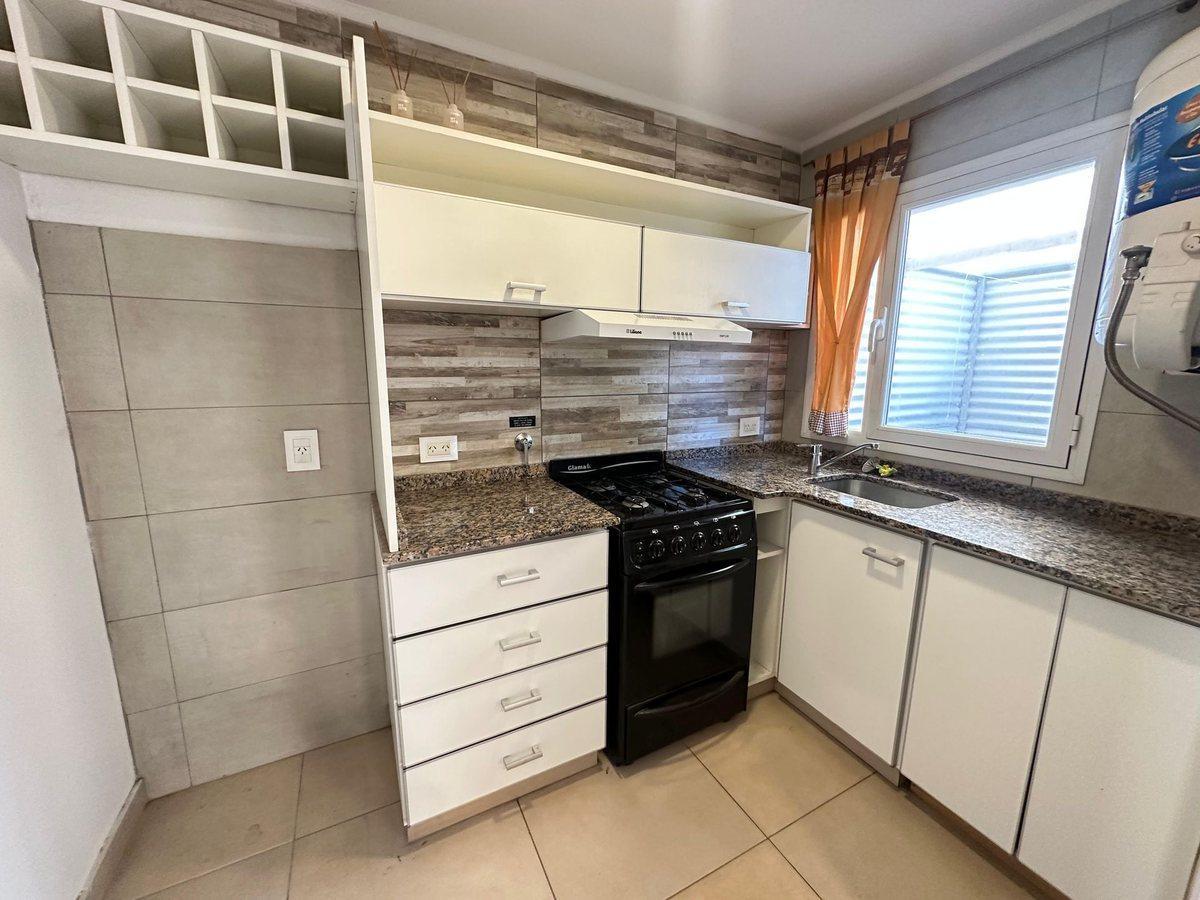 VENTA 2 AMBIENTES C/PATIO CERCA BENDU IDEAL RENTA