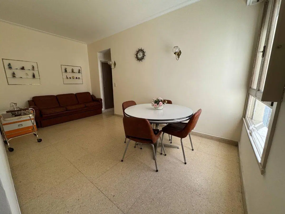 2 Ambientes Impecable en el Centro¡Entrar y Vivir! 3