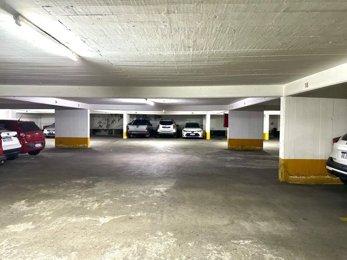 venta cochera cubierta centro con seguridad 24 hs 5