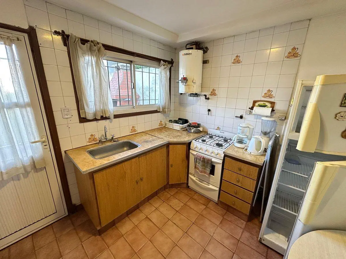 VENTA DUPLEX 3 AMBIENTES CON PARQUE 5