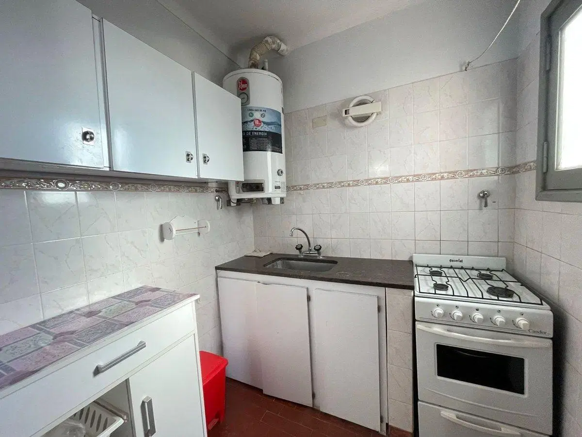 VENTA DEPARTAMENTO 3 AMB EDIFICIO FRENTE AL MAR 2