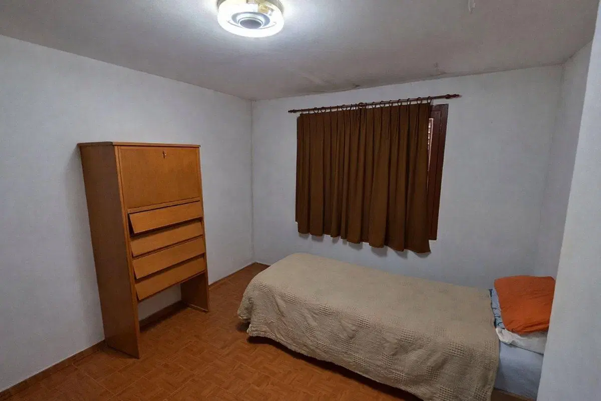 Oportunidad Casa 4 ambientes con garage y parque 4