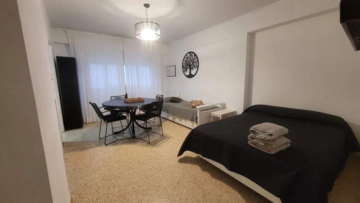 Alquiler Monoambiente con Cocina Separada - centro 4