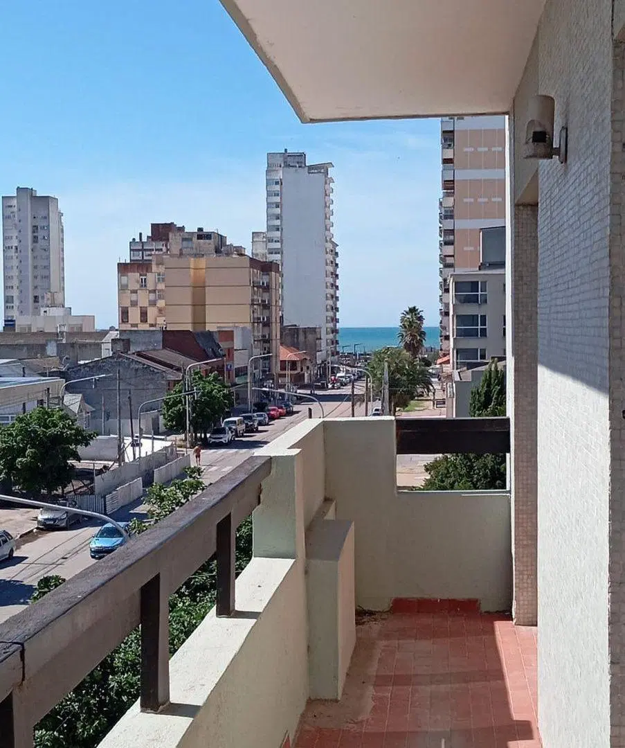 DEPTO 3 AMBIENTES EN VENTA, AMOBLADO, VISTA AL MAR 4