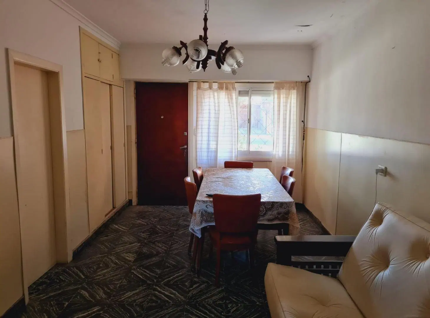 CASA + DEPARTAMENTO  5 AMB NECOCHEA, ZONA PARQUE 2