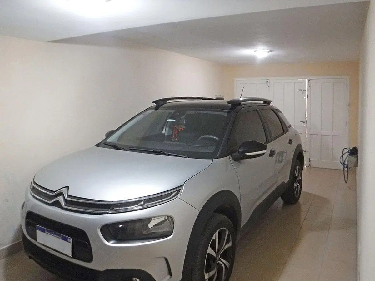 Venta casa Santa elena a media cuadra del mar 5amb 2