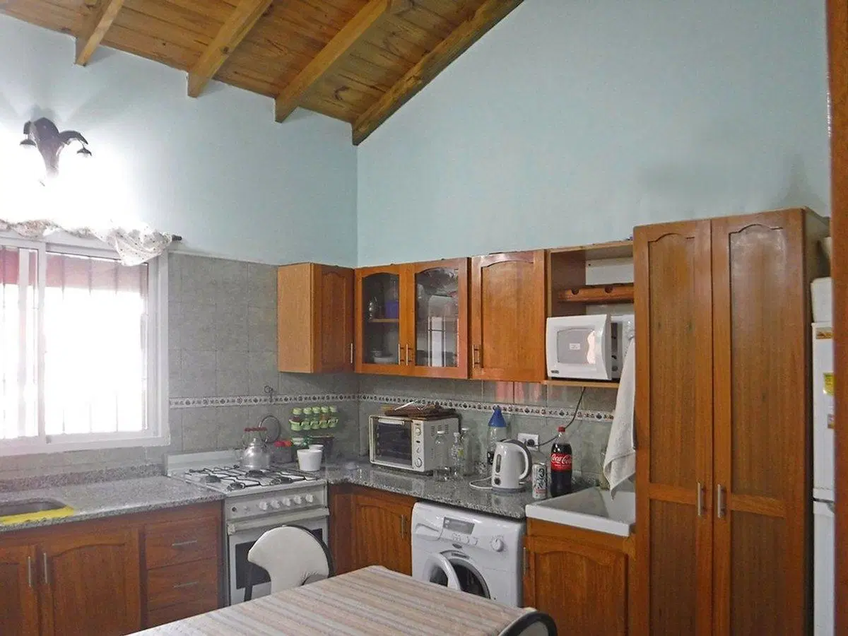 Venta casa Santa elena a media cuadra del mar 5amb 5
