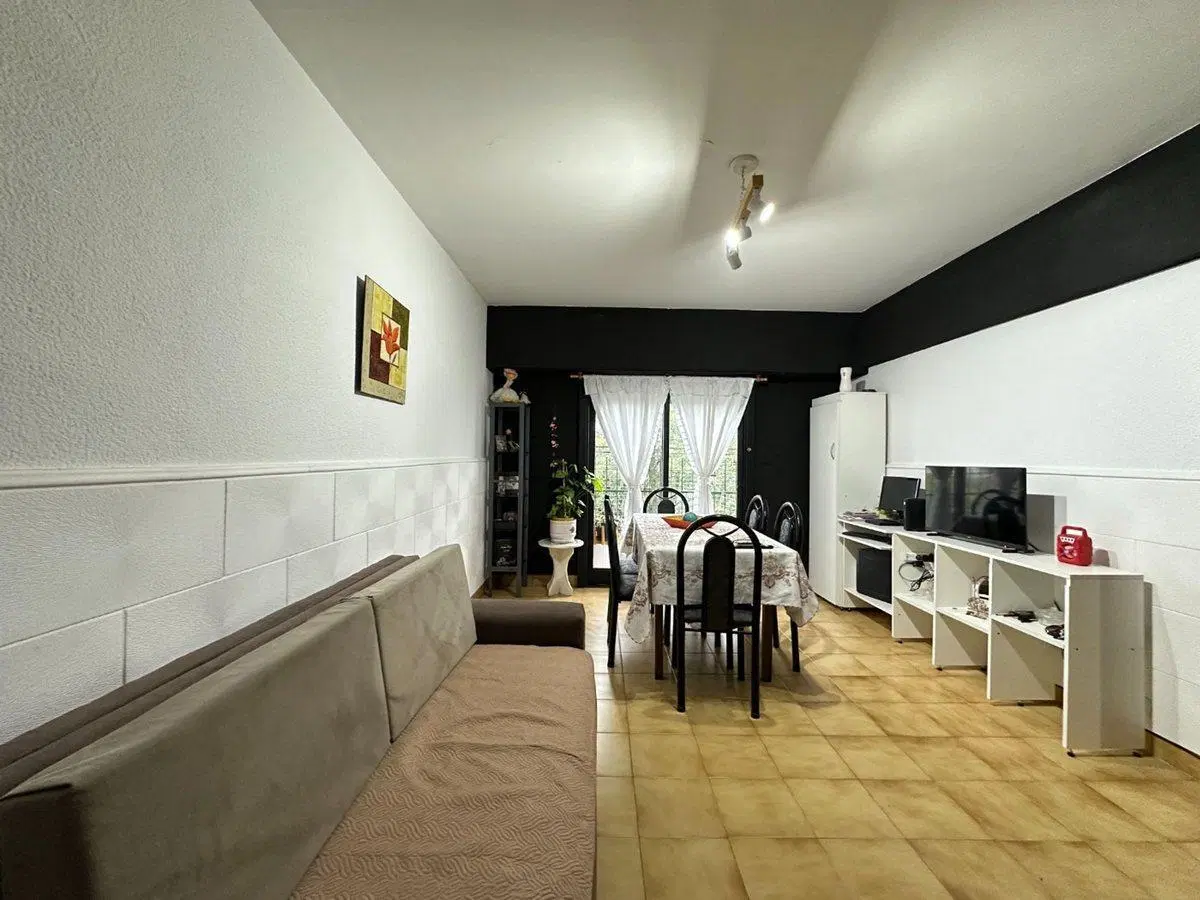VENTA Departamento 3 ambientes con balcón 5