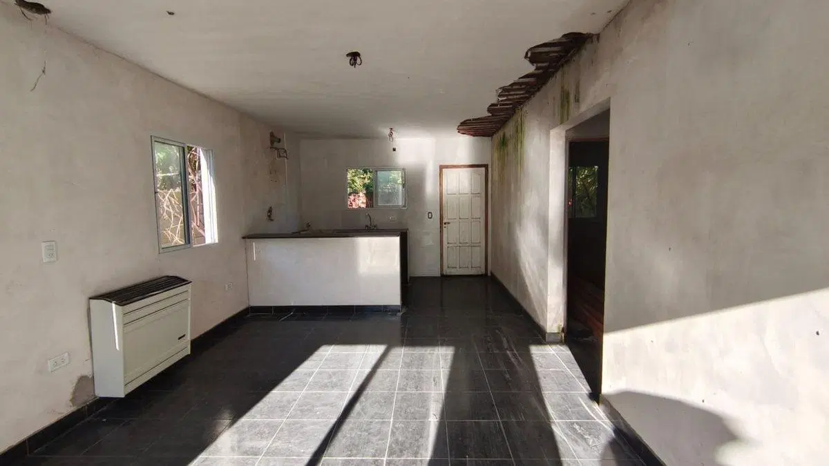 VENTA 2 PROPIEDADES A RECICLAR, LOS PINARES 4