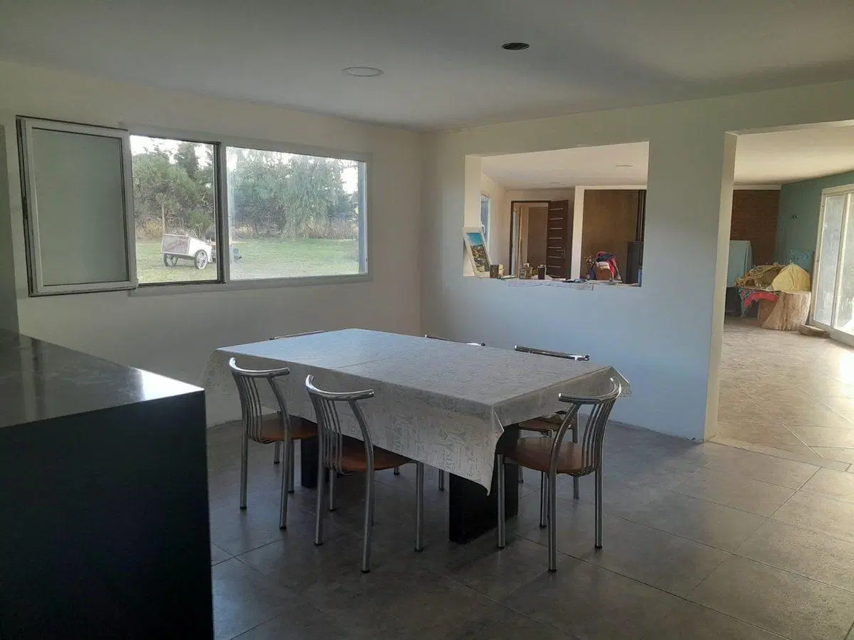 CASA QUINTA CON PILETA Y AMPLIO PARQUE, LA BRAVA 3