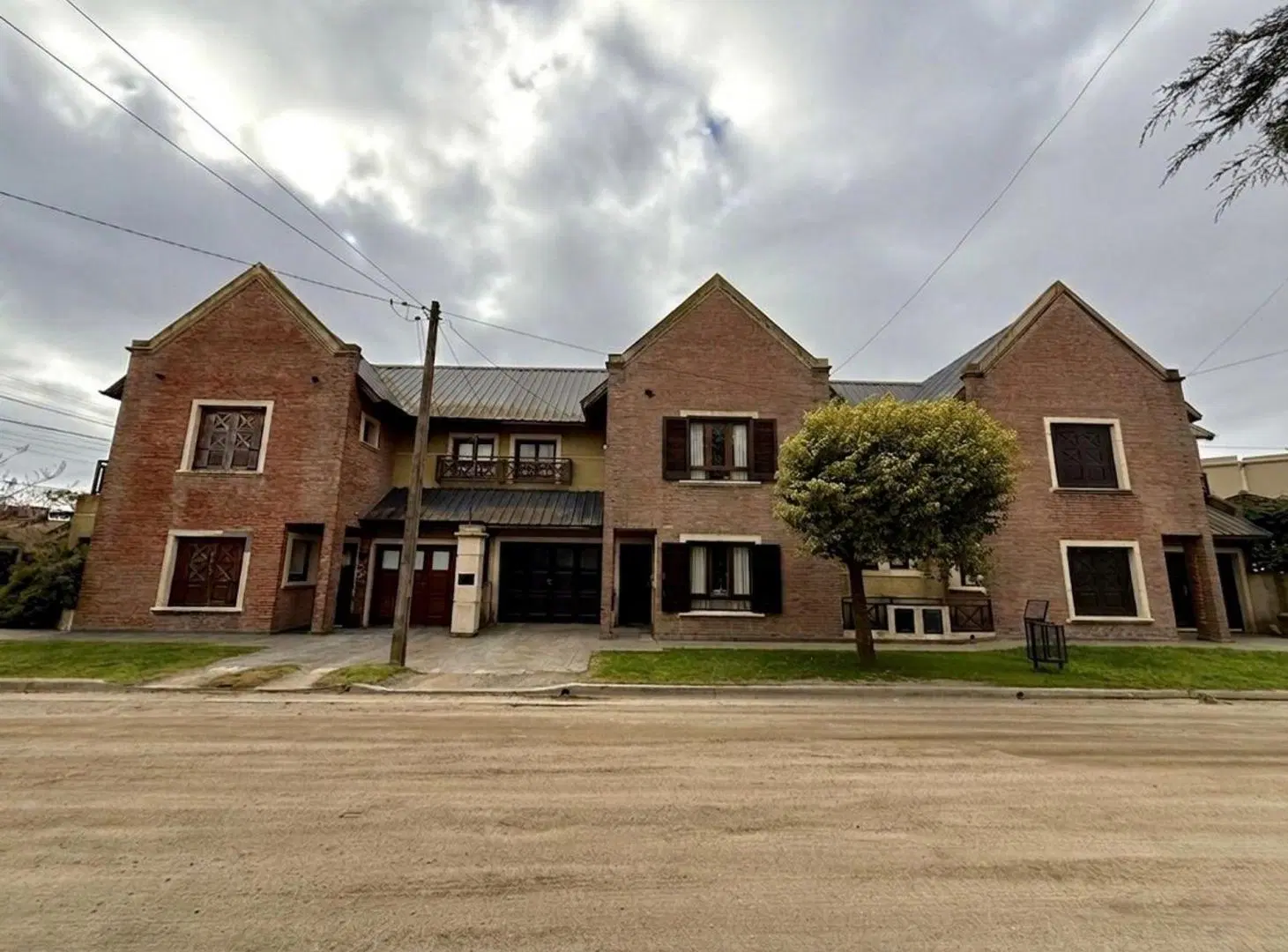 CHALET tipo Dúplex 4 AMB | Balcarce | APTO CREDITO 2