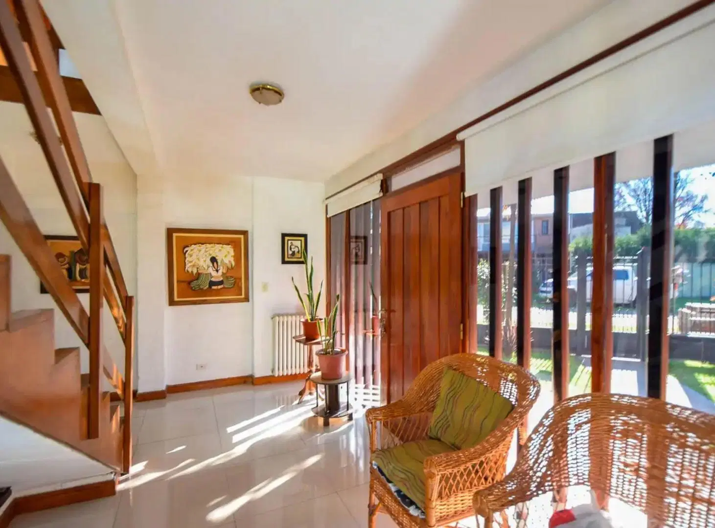 VENTA DE CASA 4 AMB DOBLE COCHERA,PARQUE Y PILETA 5