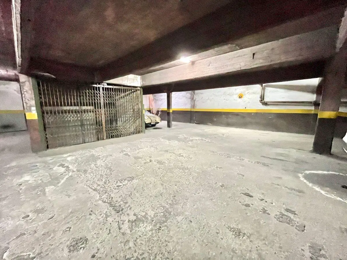 COCHERA EN VENTA EN ZONA CENTRO EDIFICIO LEBLON 3