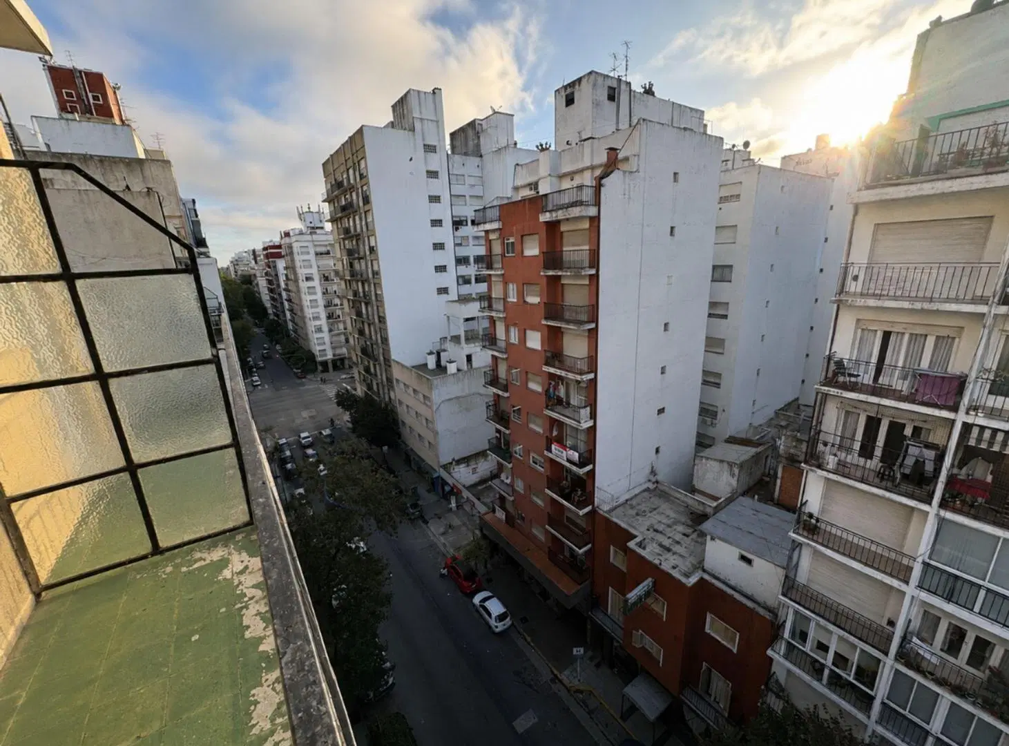 VENTA 2 AMBIENTES CON DEPENDENCIA BALCON AL FRENTE 2