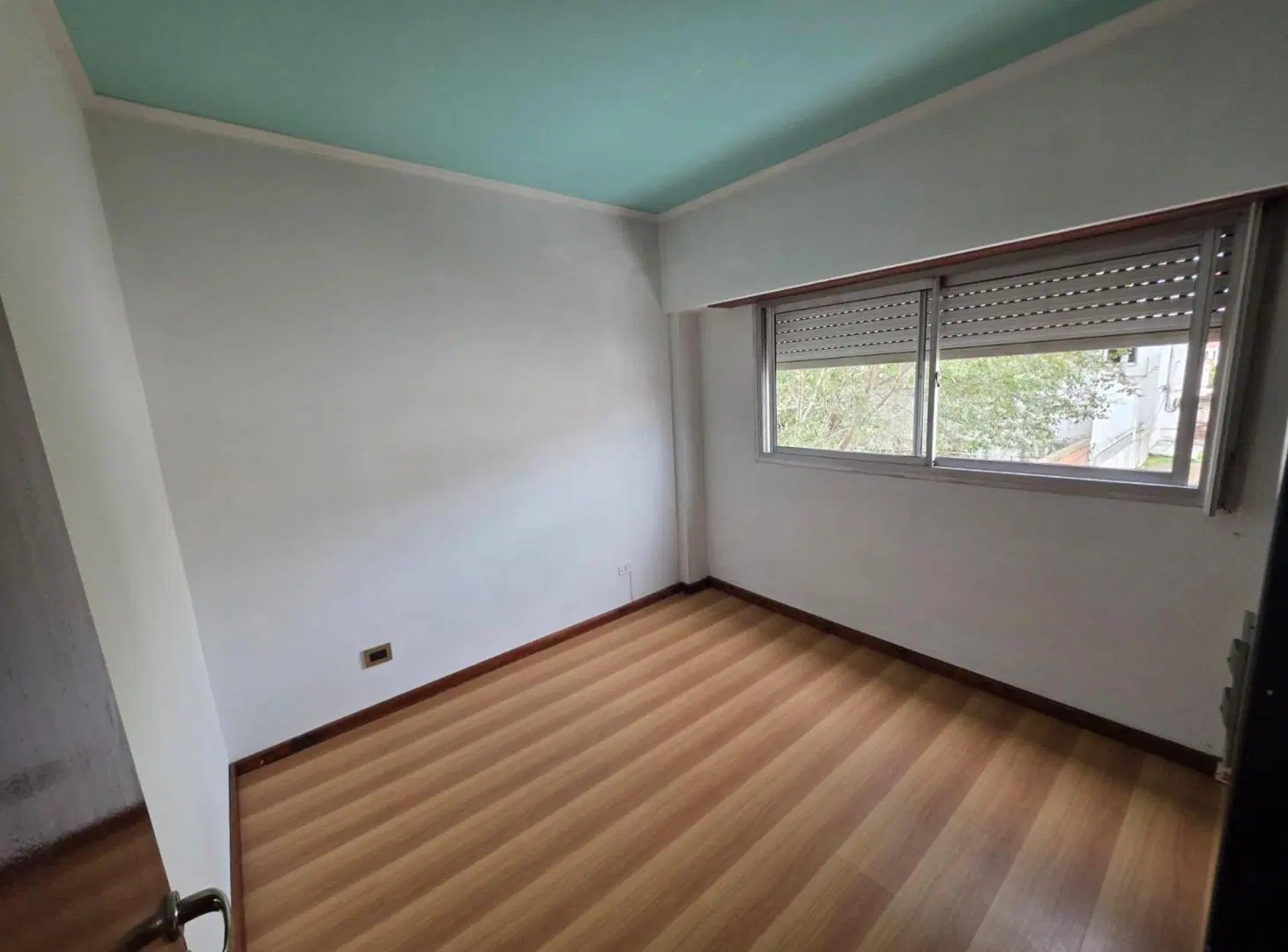 Depto. en primer piso de 3 ambientes Zona San Juan 5