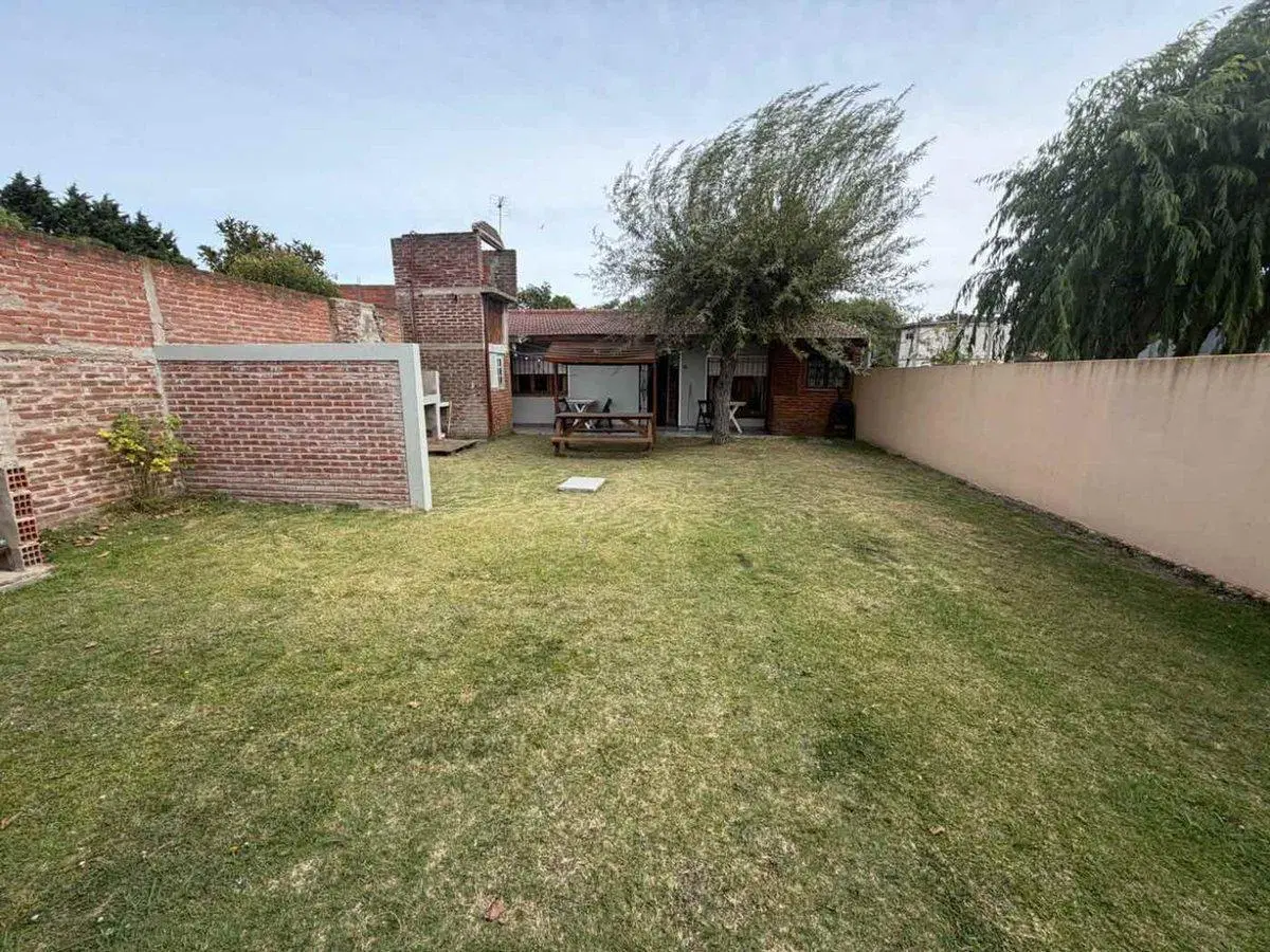 VENTA DOS CASAS EN BLOCK SANTA CLARA TERRENO 300 M 5