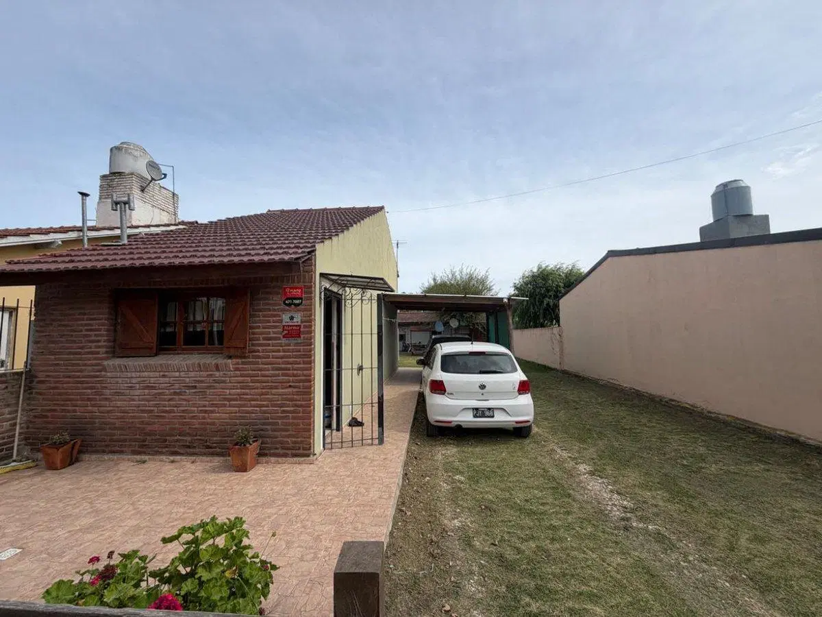 VENTA DOS CASAS EN BLOCK SANTA CLARA TERRENO 300 M 3