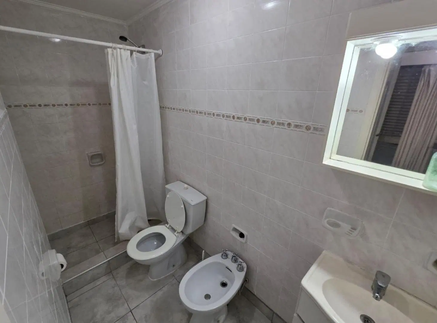 Departamento 2 ambientes enfrente del ALDREY 4