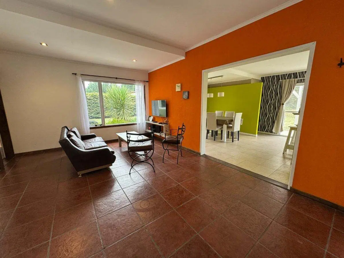 VENTA CASA 4 AMBIENTES QUINCHO PISCINA LAS LOMAS 5