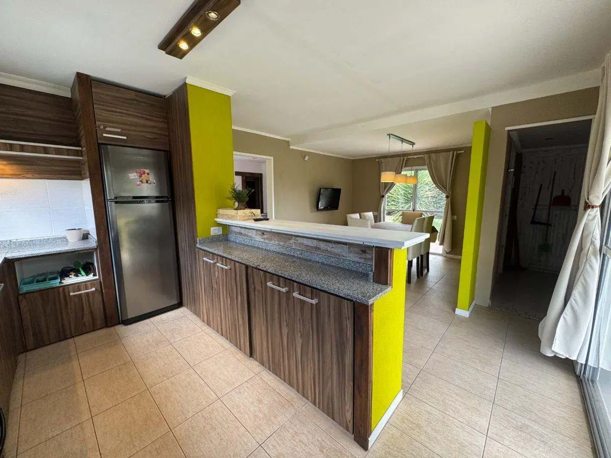 VENTA CASA 4 AMBIENTES QUINCHO PISCINA LAS LOMAS 4