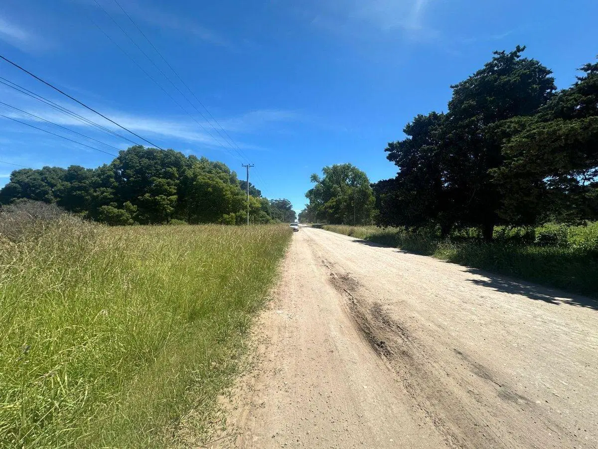 Lote en Miramar: Anticipo y 72 Cuotas Pesos 5