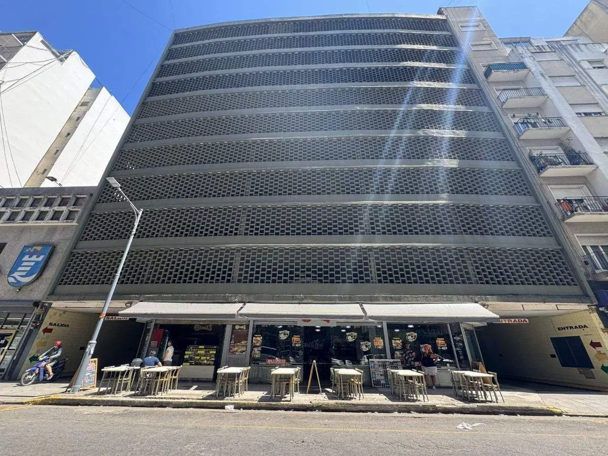 VENTA Cochera PB Centro Edificio Bocinas 5