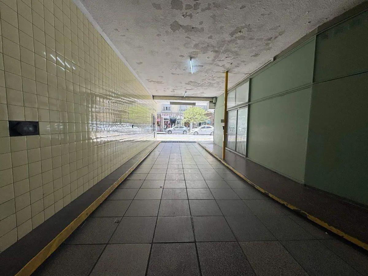 VENTA Cochera PB Centro Edificio Bocinas 4
