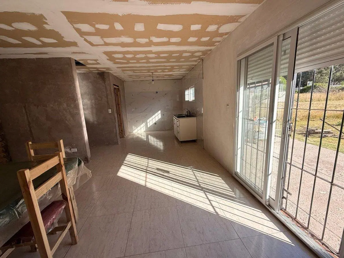 Casa a terminar en Acantilados a 8 cuadras del mar 3