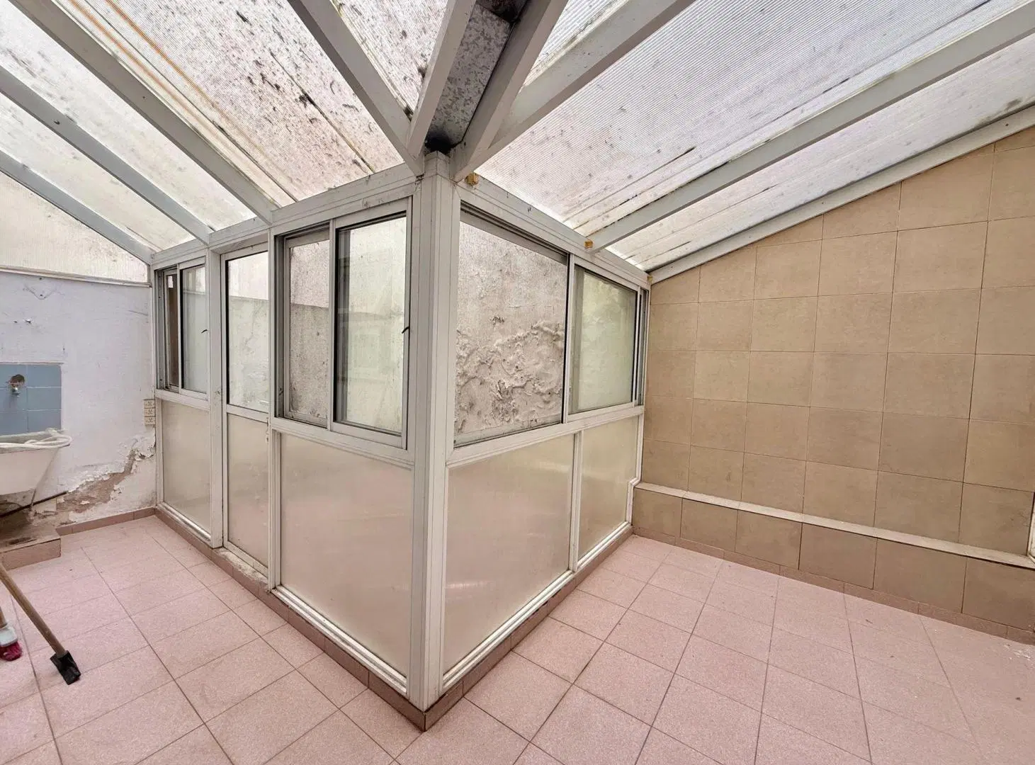 MONOAMBIENTE DE 47 M2 EN PB- GRAN PATIO- CENTR0 3