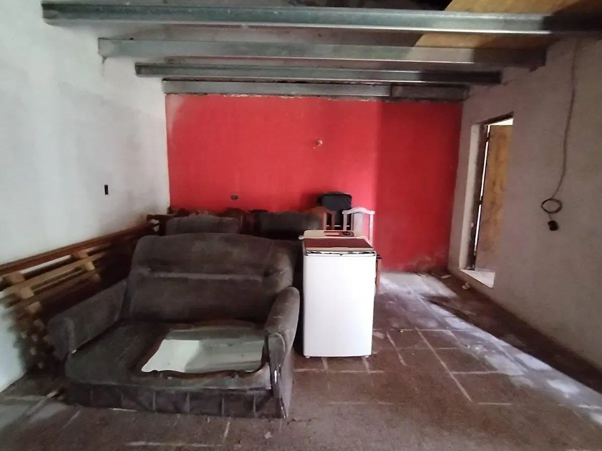 Venta casa 3 ambientes a reciclar Ba Sta Celina 2