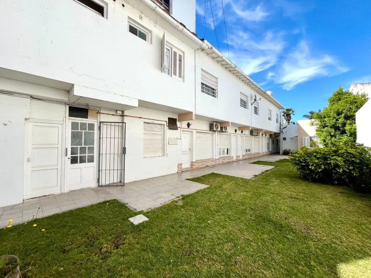 HOTEL EN MIRAMAR CON POTENCIAL COMERCIAL 2