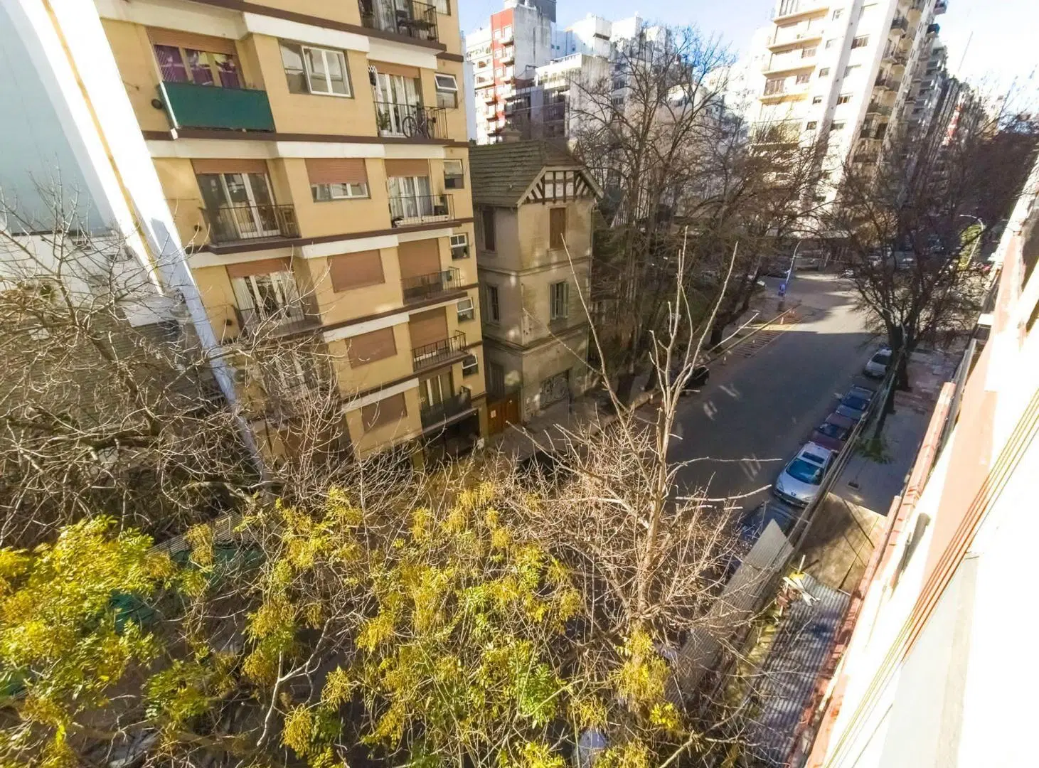 DEPTO. 2 AMBIENTES BALCÓN AL FRENTE, Y DEPENDENCIA 8