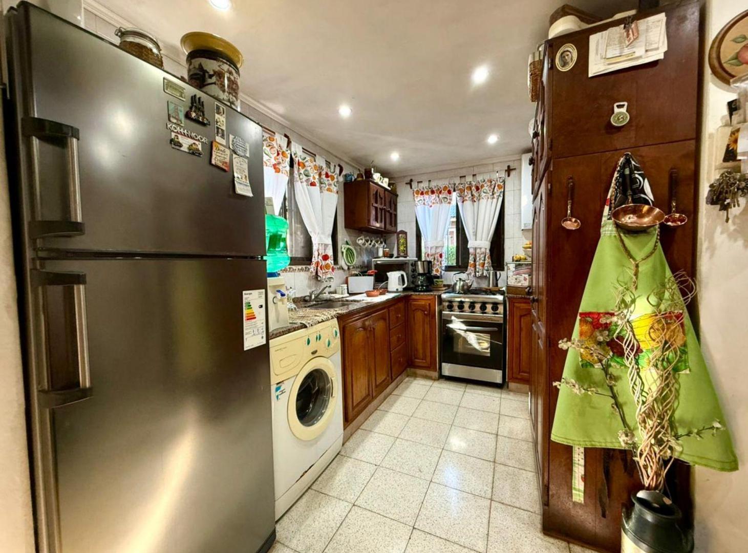 Foto de CASA 2 AMB+ ENTREPISO GRAN JARDIN BARRIO ATLANTIDA, imagen 1