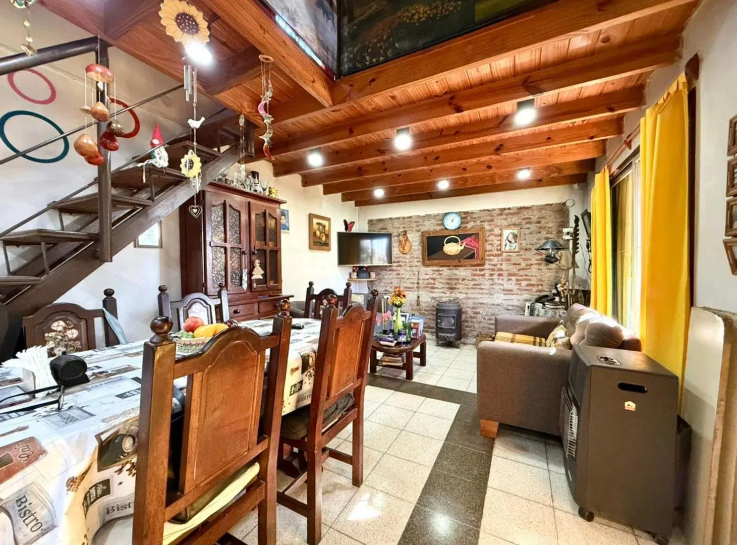 CASA 2 AMB+ ENTREPISO GRAN JARDIN BARRIO ATLANTIDA 5