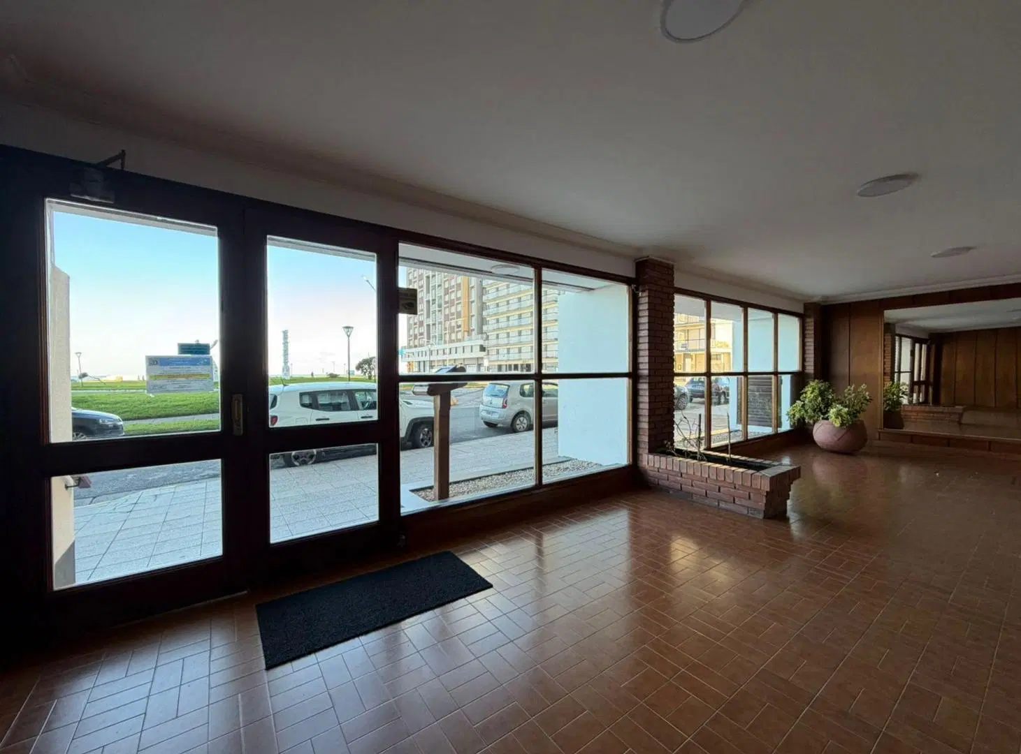 Monoambiente en Edificio Stella Maris –Zona 1- 8