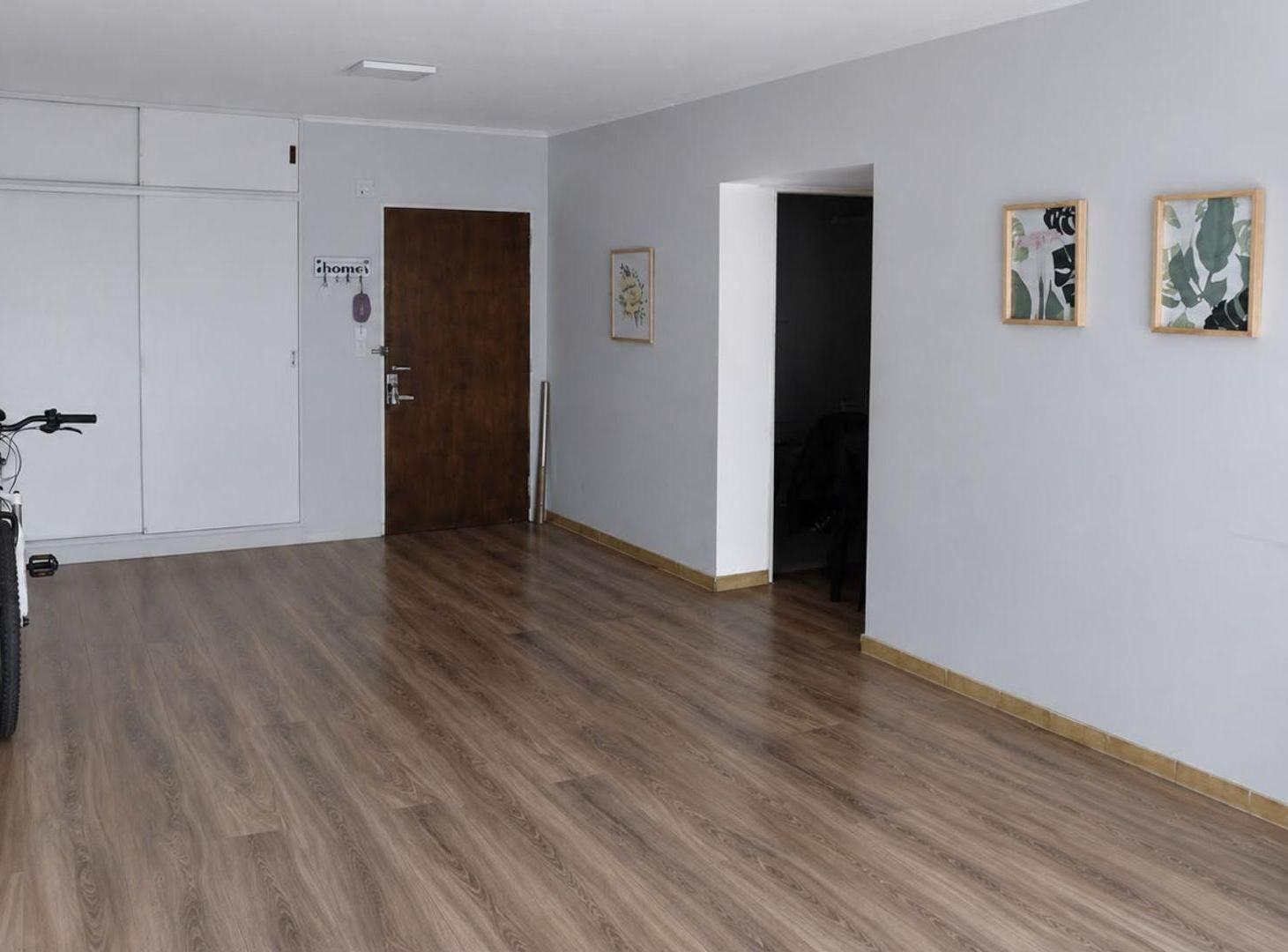 Foto de Venta Depto 2 Amb c/ patio zona San Juan, imagen 5