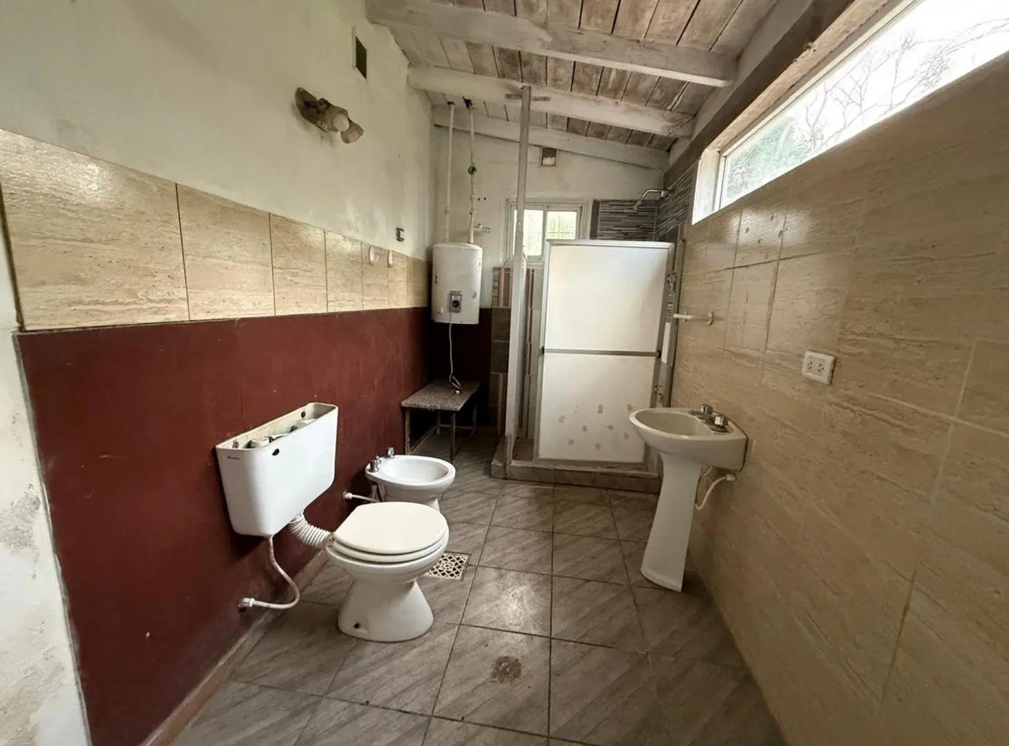 Monoambiente en Planta Baja  en Alfar 5